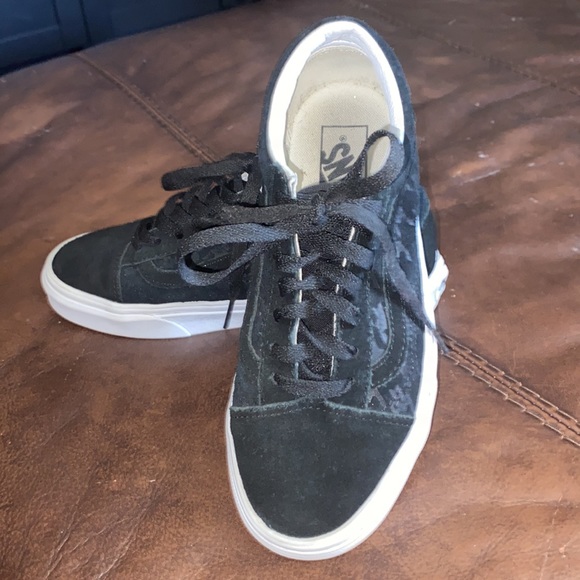 Vans - Picture 4 of 7